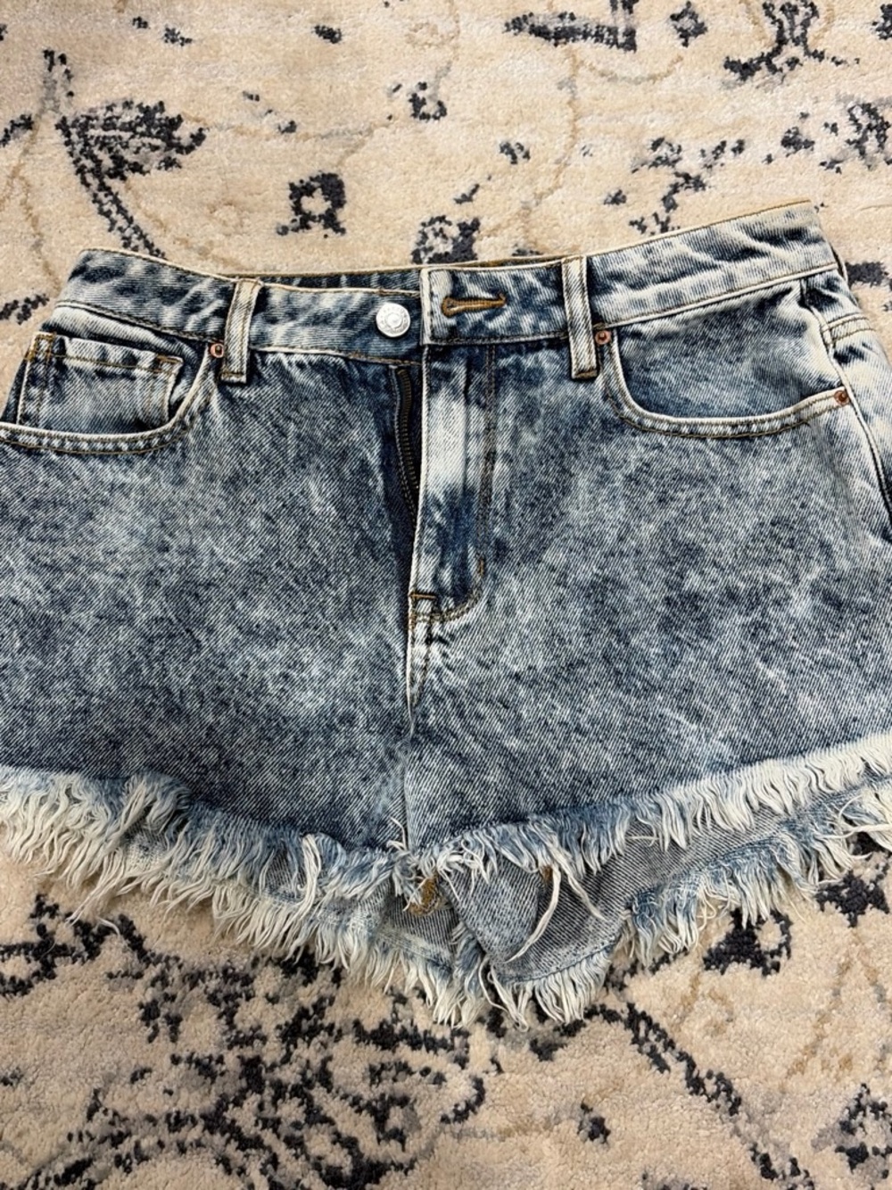 PacSun Acid Wash Denim Cutoff Shorts in Light Blue